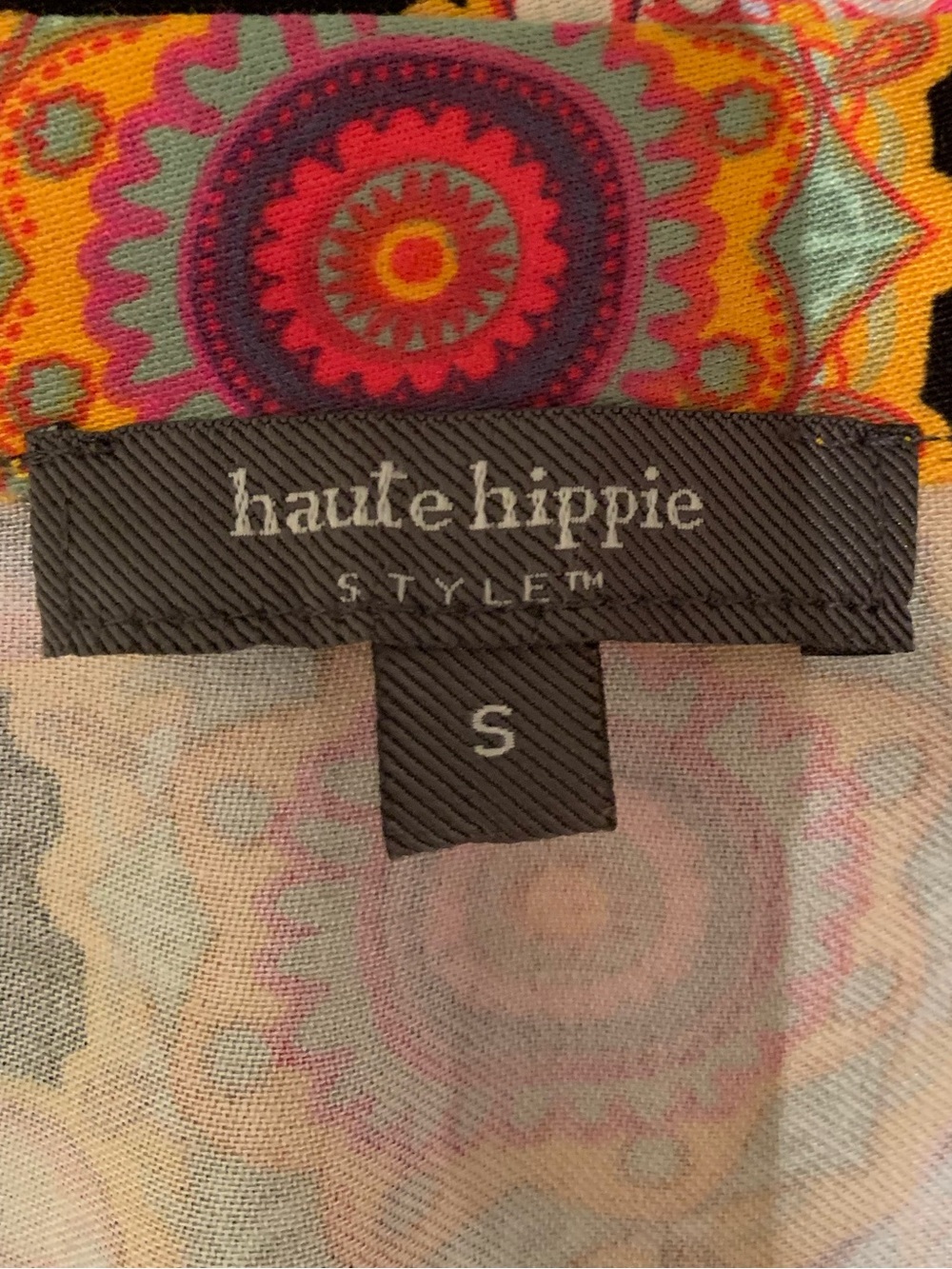 💕HAUTE HIPPIE💕 MEDALLION WRAP FRONT LONG SLEEVE BLOUSE. NWT! - Picture 2 of 10